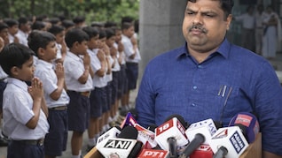 छत्तीसगढ़ के सरकारी स्कूलों में अब पढ़ाई से पहले करना होगा मंत्रोच्चार, कांग्रेस ने शिशु मंदिर बनाने का लगाया आरोप