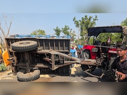 श्रद्धालुओं से भरी ट्रैक्&zwj;टर-टॉली पलटी, 11 महीने की बच्&zwj;ची की मौत; 14 लोग घायल &nbsp;