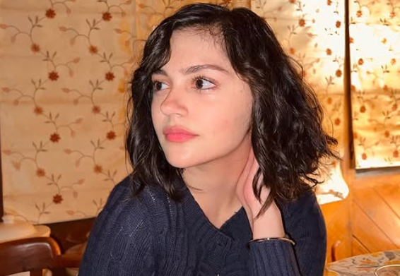 <i>Saiyaara</i> Actor Aneet Padda Remembers Grandfather: "I Will Carry Your Stories And Tell Them To The World"