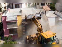 अगर घर खरीदने जा रहे हैं तो ठहरिए, ये गलती आपको भारी पड़ सकती है! जानकर भी ना करें ये भूल