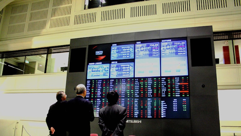 Asian Markets Today: Nikkei Rises, ASX 200 Falls As Trump-Xi, Mideast Risks In Focus