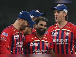 LSG vs KKR: अंगकृष रघुवंशी को आउट दिए जाने पर मचा है बवाल, अब उसी थ्रो के लिए मोहम्मद शमी को मिला अवॉर्ड