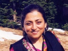 PM मोदी का बताकर पोस्ट किया फर्जी वीडियो, लेखिका मधु किश्वर समेत कई सोशल मीडिया हैंडल्स पर FIR; जानें मामला