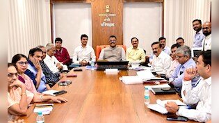 महाराष्ट्र: रिक्शा‑टैक्सी चालकों को सिखाई जाएगी मराठी, सरकार की मदद करेंगे साहित्यकार