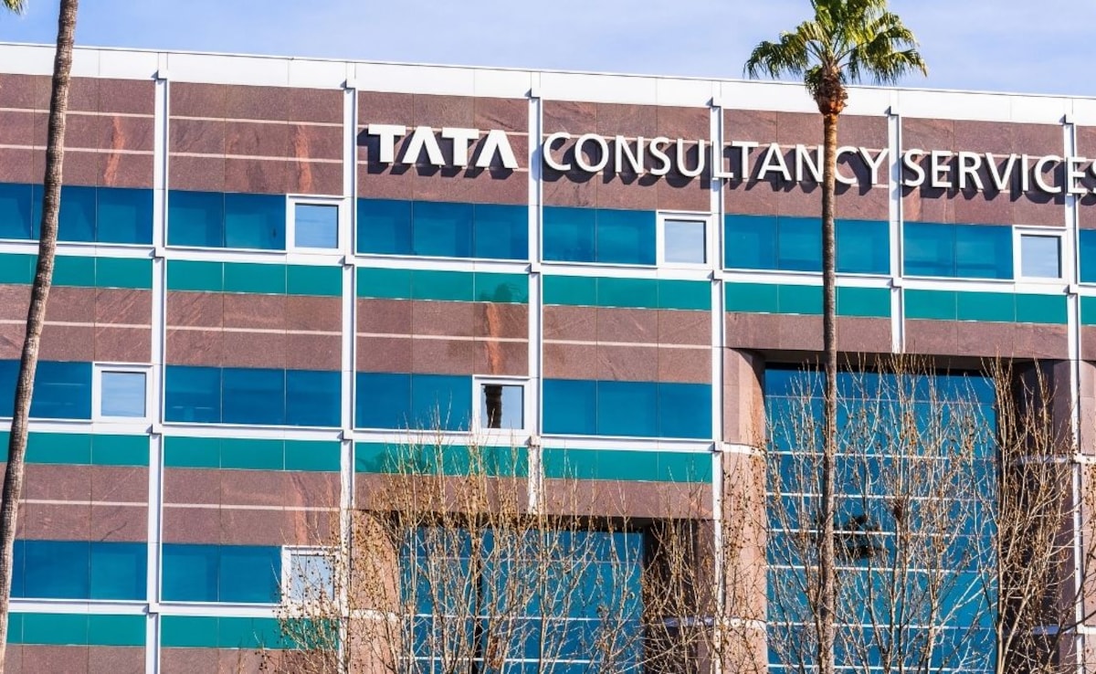 नासिक TCS मामला: दानिश शेख के मोबाइल से खुले कई राज, धर्म परिवर्तन के बाद लड़कियों को विदेश में बेचने की थी साजिश