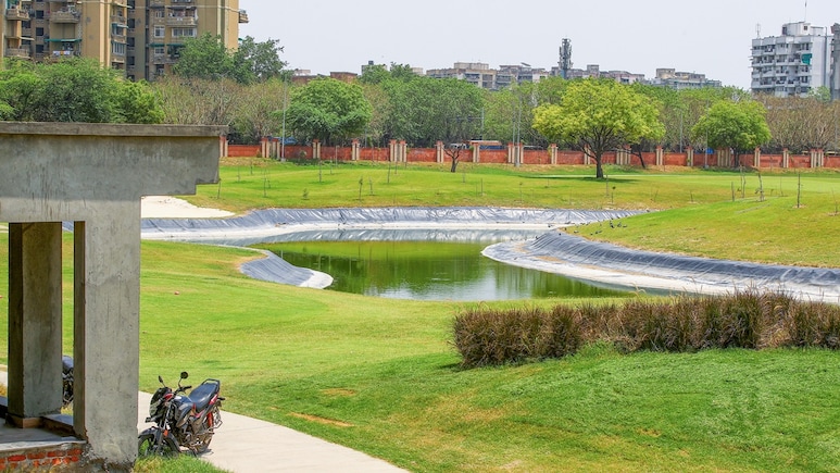 द्वारका गोल्फ कोर्स हादसा: 5 फीट ऊंची दीवार-गार्ड भी नहीं बचा सके तीन मासूमों की जान, अब तक श&zwj;िनाख्&zwj;त भी नहीं