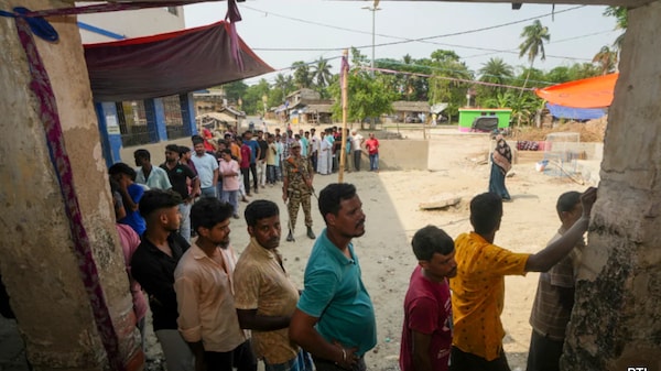 Repolling At 15 Booths In 2 West Bengal Constituencies Tomorrow