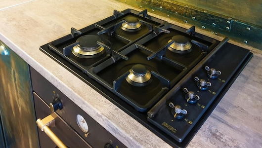 किचन के लिए चाहिए भरोसेमंद और लंबे समय तक चलने वाले Gas Stove, Sale से खरीदें इन्हें 50% तक की बेहतरीन छूट में