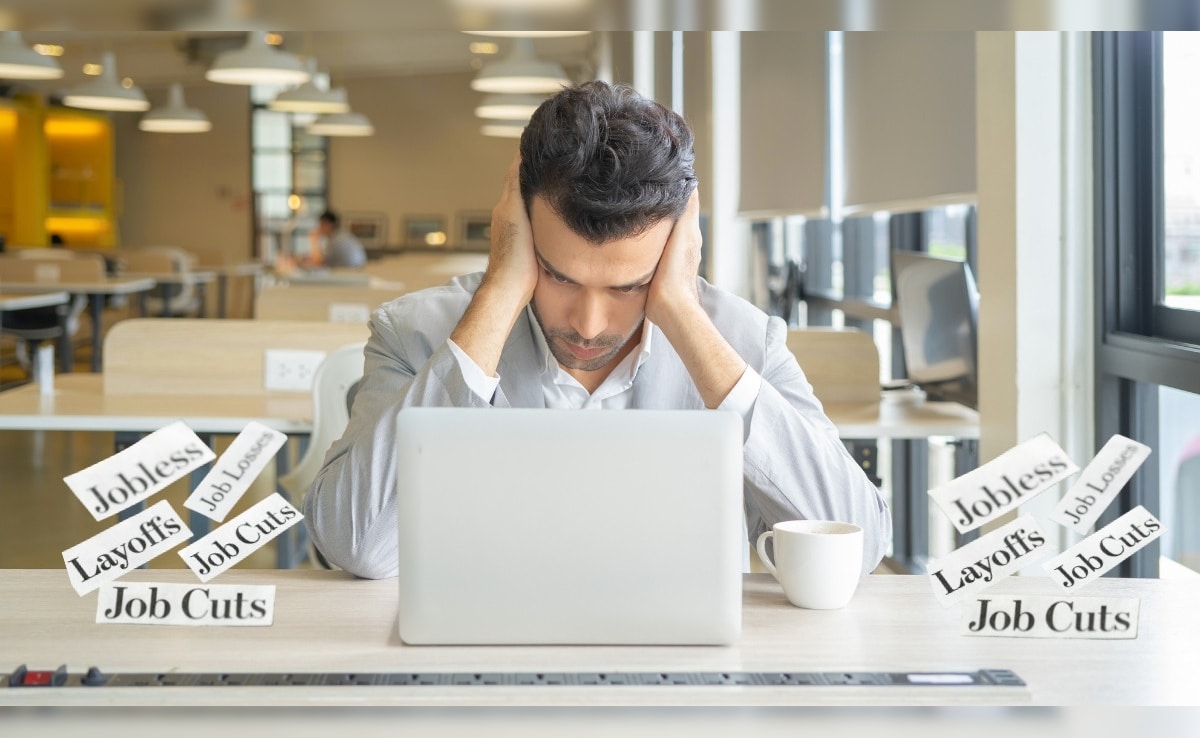 Tech Layoffs: 3 महीने में ही टेक सेक्‍टर में गईं 80,000 नौकरियां, आगे की जो रिपोर्ट है वो डरा सकती है! कैसे बचेगी नौकरी?