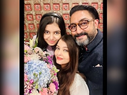 Aishwarya Rai Celebrates 19th Wedding Anniversary With Abhishek Bachchan And Aaradhya, See Pics