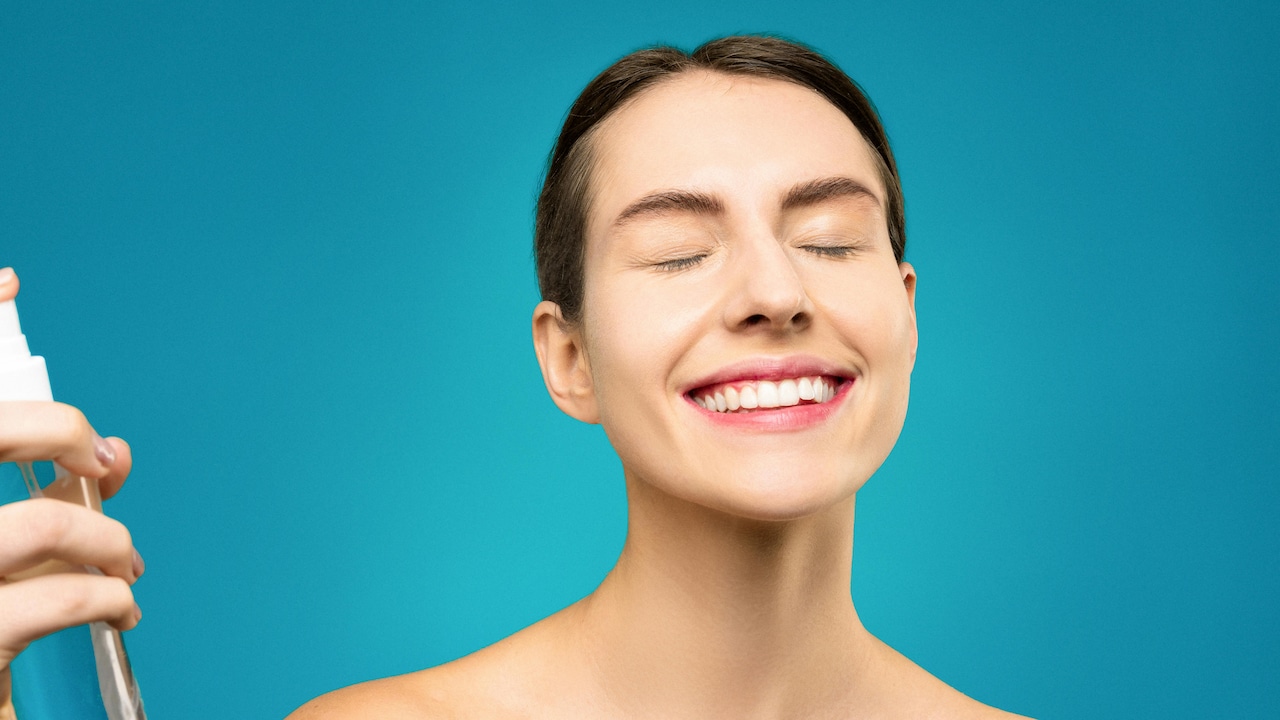 Top 5 Cooling Face Mists for Summer India Refreshing Face Sprays for Hydrated Glowing Skin Under ₹400 Top 5 Cooling Face Mists for Summer India Refreshing Face Sprays for Hydrated Glowing Skin Under ₹400