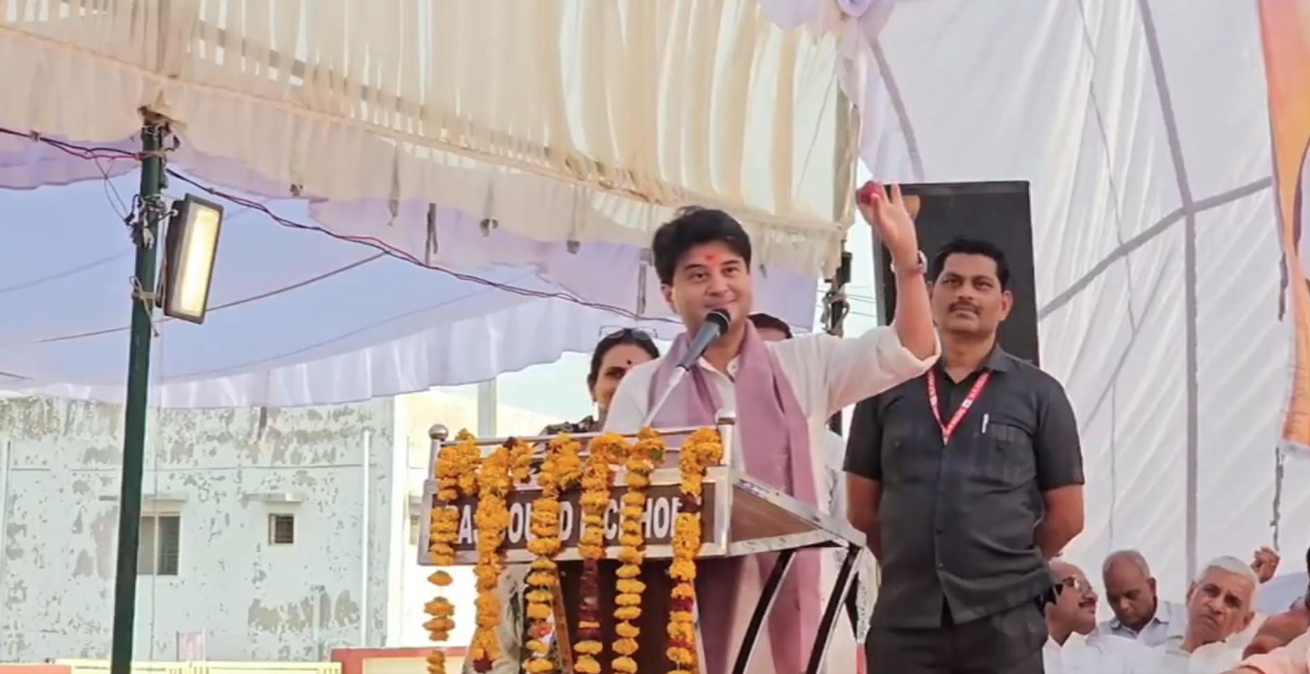 Video: "Keep Onion In Your Pocket": Jyotiraditya Scindia's Summer Advice