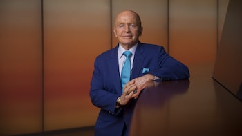Mark Mobius, Emerging Markets Investing Pioneer, Dies At 89