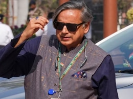 केरल में शशि थरूर के काफिले पर हमला, गनमैन को पीटा, तीन हिरासत में