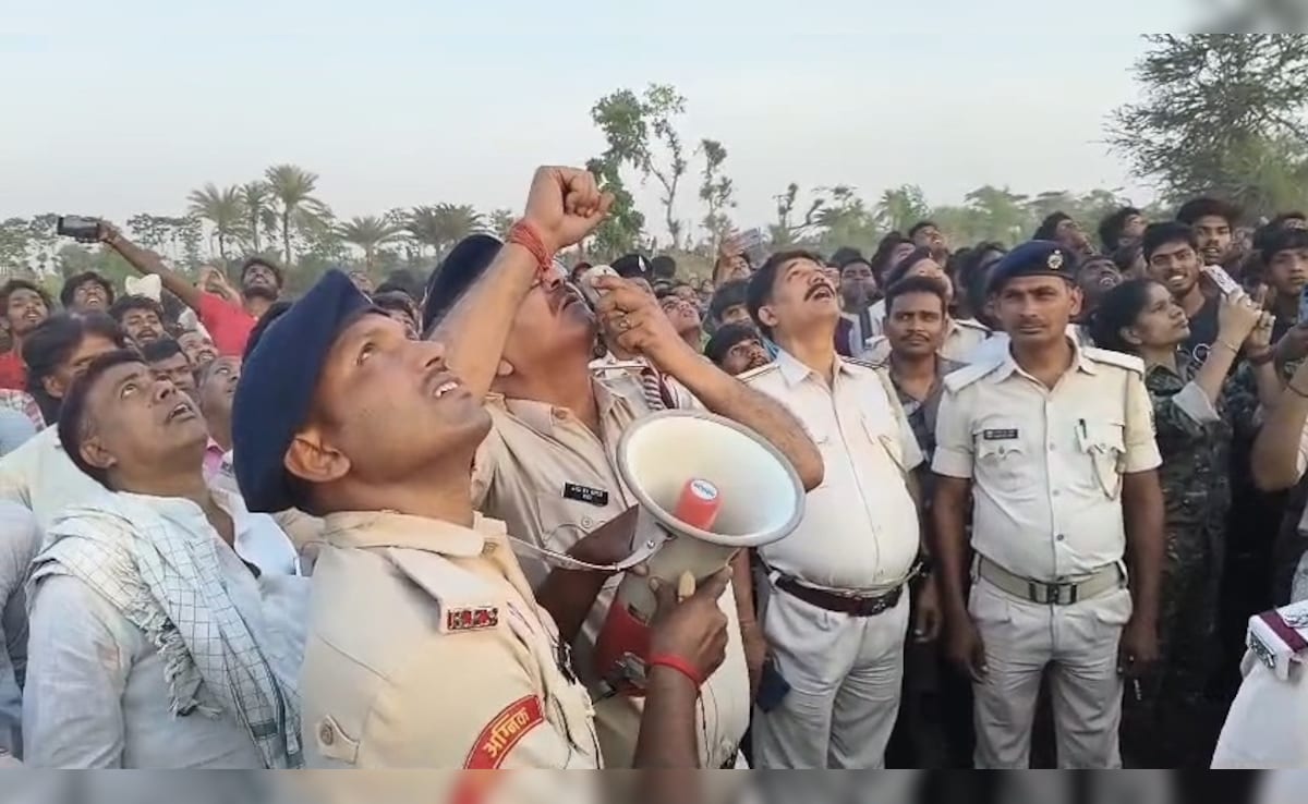 "I'll Get You Married In 1 Hour": Bihar Cop's Promise To Woman On Electricity Tower