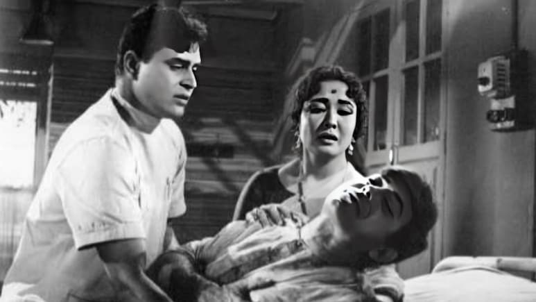1963 में सिर्फ 27 दिन में बन गई थी बॉलीवुड की ये फिल्म, बॉक्स ऑफिस पर छापे करोड़ों, फिल्म का अंत रोने पर कर देगा मजबूर