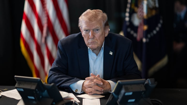 4 बॉम्बर, 64 फाइटर सहित 155 एयरक्राफ्ट... ट्रंप ने बताया- एक पायलट को बचाने में कैसे उतार दी पूरी फौज