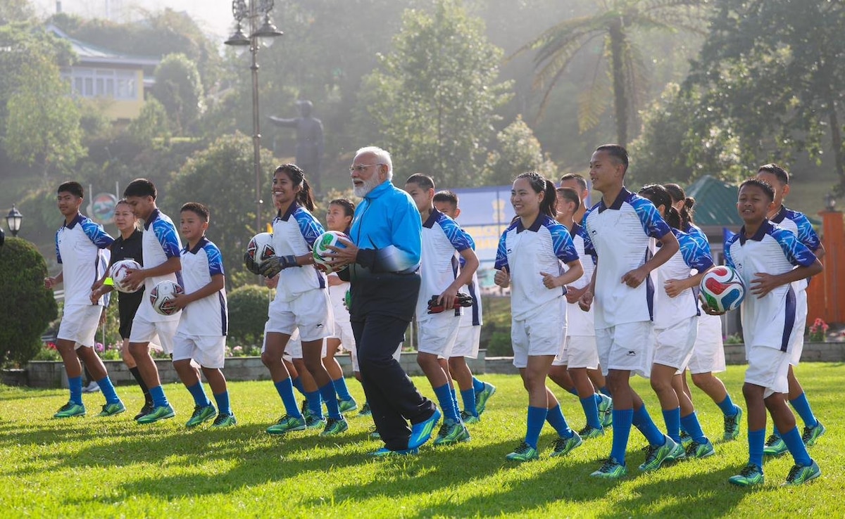 FIFA Chief Gianni Infantino Applauds PM Narendra Modis Football Session In Sikkim