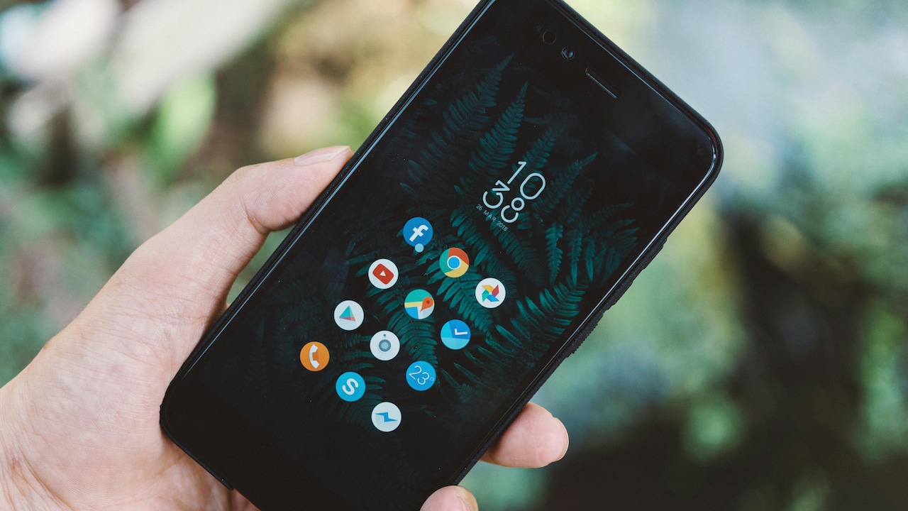 Common causes of phones overheating during video calls