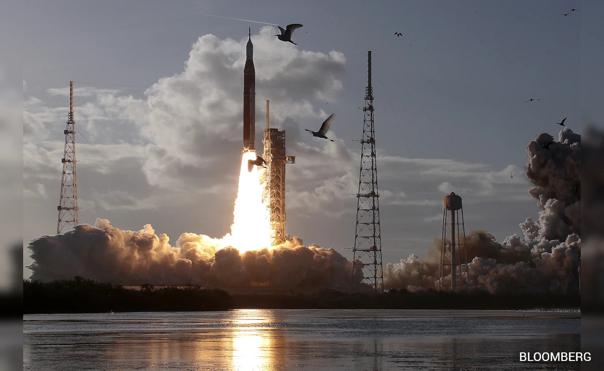 On NASA's Moon Mission, The Biggest Headache Has Been The Toilet