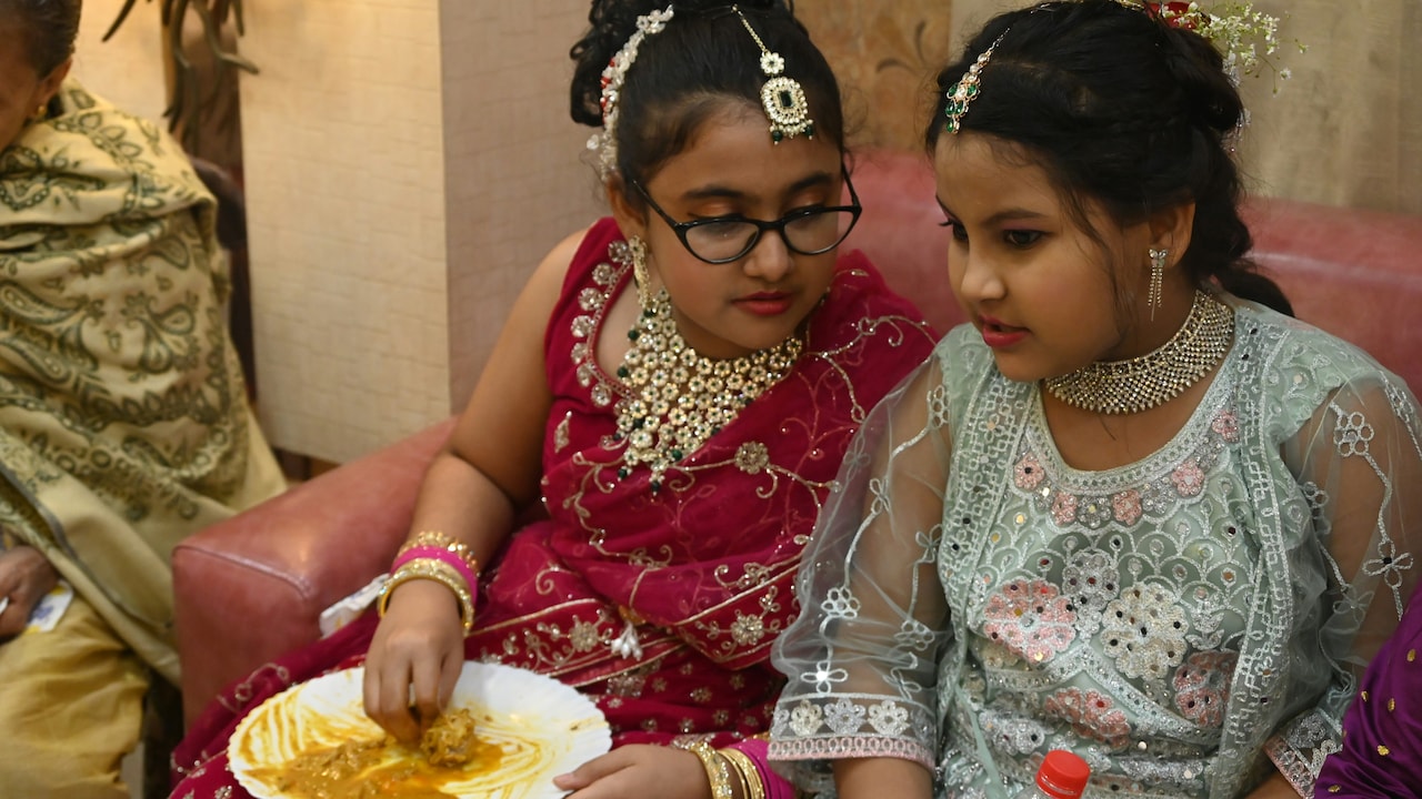 Give your kids a new desi look with these ethnic apparels from Amazon Kids Carnival 