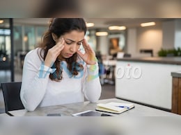 नींद की गड़बड़ी कैसे बिगाड़ती है आपका दिमाग और शरीर? जानिए इस छोटी गलती के बड़े खतरे