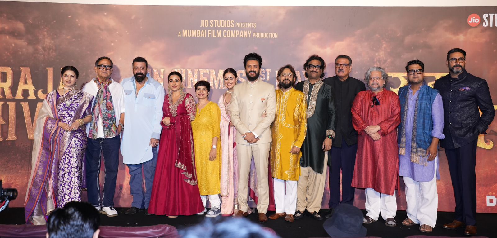 'राजा शिवाजी' ट्रेलर लॉन्च: अजय-अतुल की बातों ने किया भावुक, रितेश-जेनेलिया की आंखों से छलके आंसू