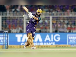 VIDEO: रिंकू छक्का लगाते रहे और स्टैंड्स में प्रिया सरोज किसकी याद में डूबी? चिल्लाकर कहा 'वन मोर रिंकू..!'