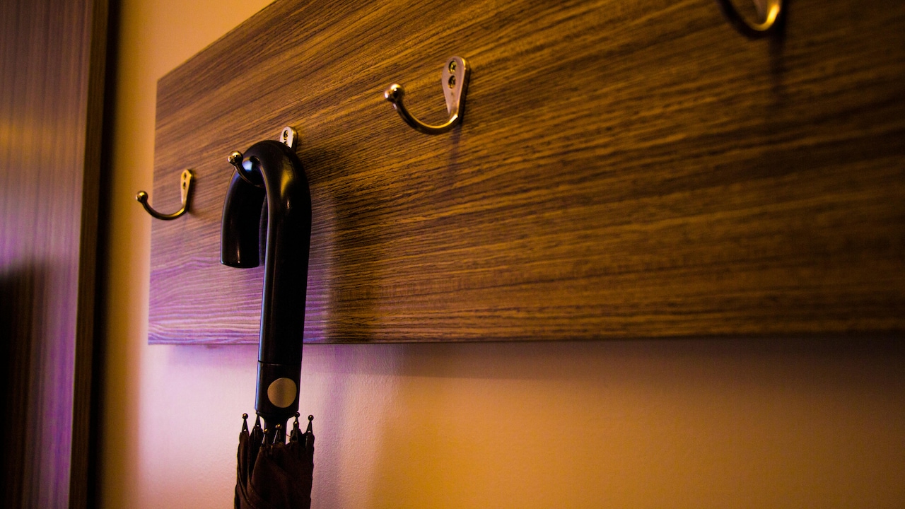 How to choose wall mounts that actually hold things