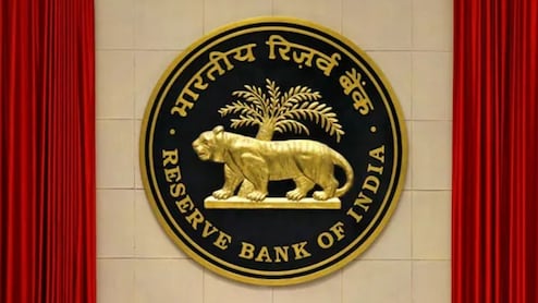 RBI Rules: पुराने 500 और 1000 के नोटों को बदलने को लेकर आया नया नियम? जानिए क्या है सच्चाई