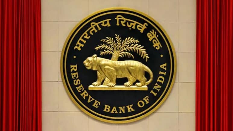 RBI Rules: पुराने 500 और 1000 के नोटों को बदलने को लेकर आया नया नियम? जानिए क्या है सच्चाई