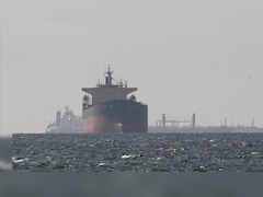 होर्मुज में लुका-छिपी का खतरनाक खेल! अमेरिका को चकमा देने ही वाला था चीन का जहाज, फिर US आर्मी ने दिखाई ताकत