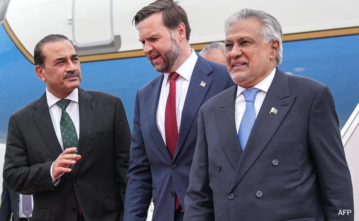 'Partial, Lacks Credibility': Iranian Lawmaker's Big Allegation Against 'Mediator' Pakistan