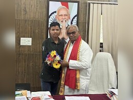 अब सामने आया राजस्थान बोर्ड का असली Topper, दोनों हाथ नहीं होने पर भी हासिल किए 100% मार्क्स