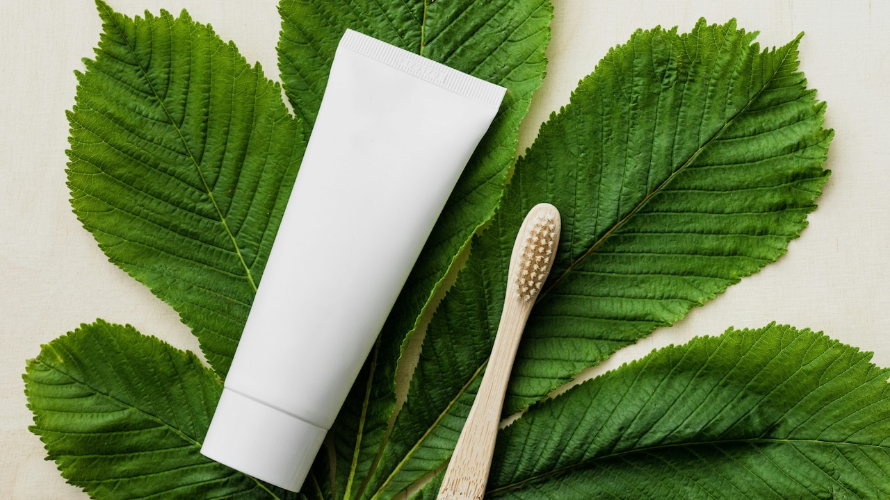 5 Top Toothpaste Picks Available During Flipkart Grocery Deals