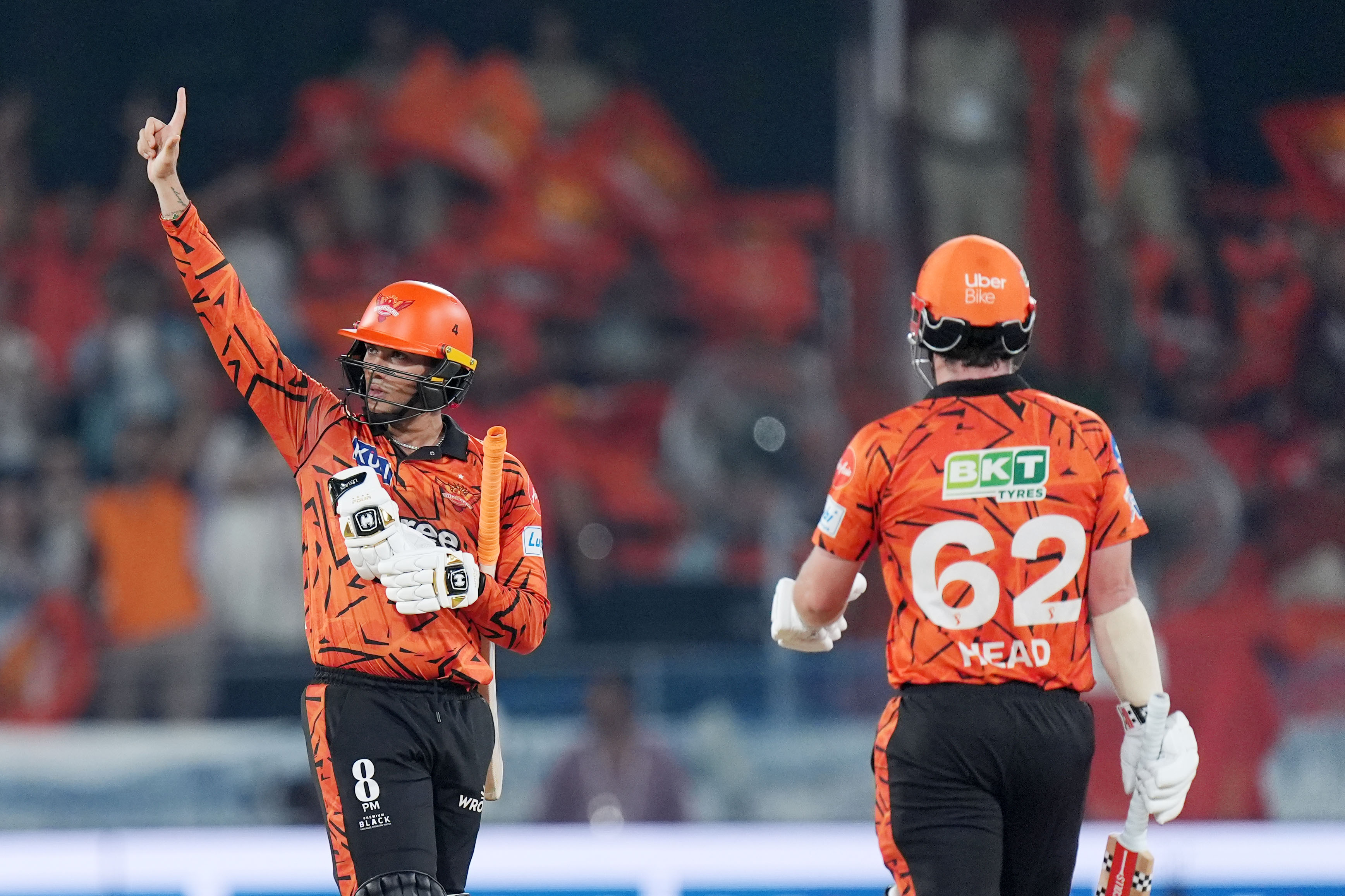 पांच चौके, चार छक्के, 15 गेंद में फिफ्टी, अभिषेक शर्मा ने रच दिया इतिहास, VIDEO