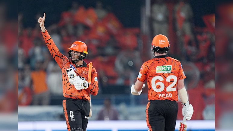 पांच चौके, चार छक्के, 15 गेंद में फिफ्टी, अभिषेक शर्मा ने रच दिया इतिहास, VIDEO