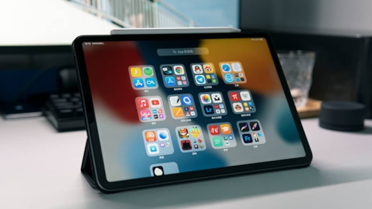 High performance tablets that make working, streaming, and browsing possible at anywhere and anytime High performance tablets that make working, streaming, and browsing possible at anywhere and anytime