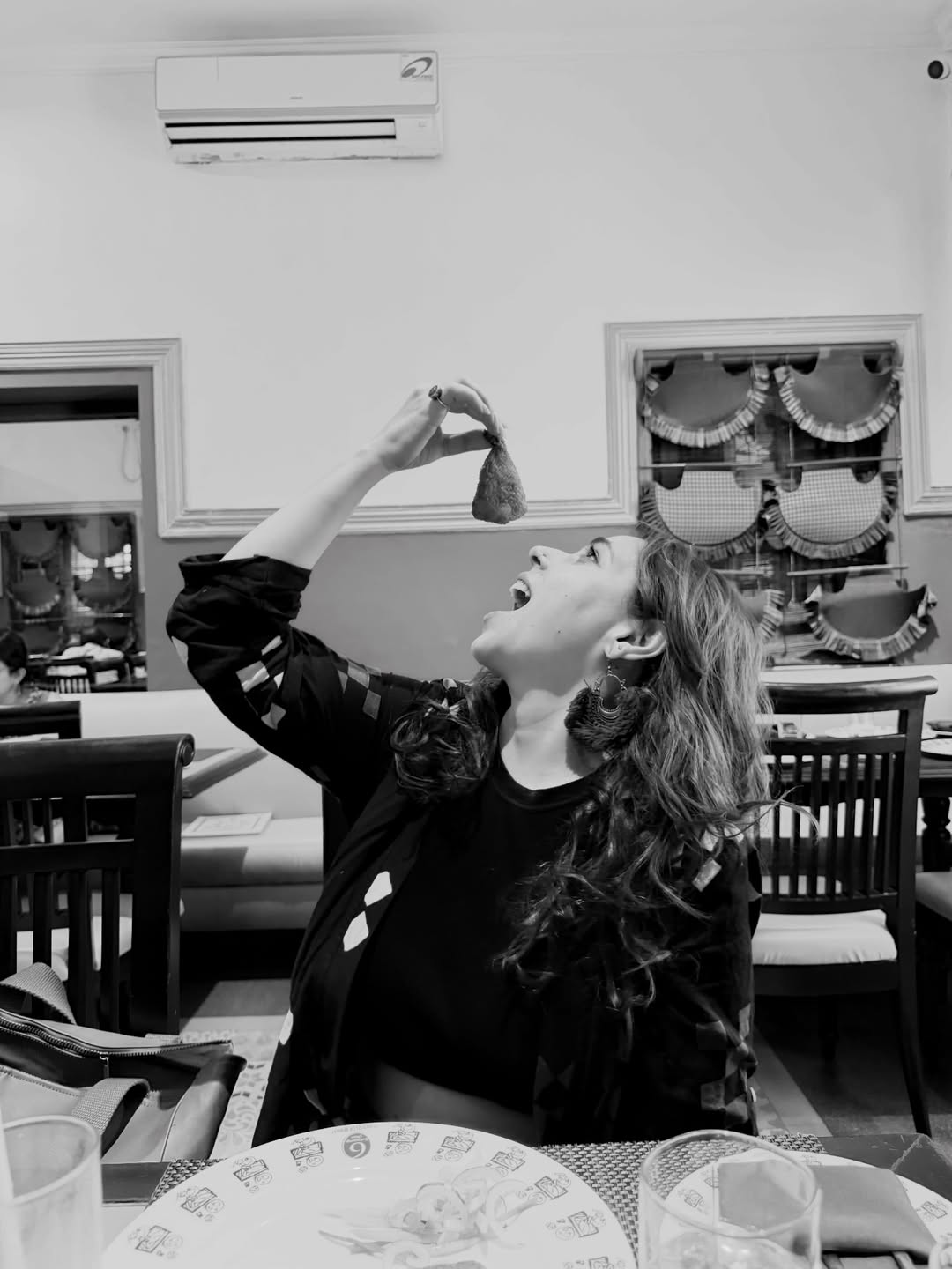 Maanvi Gagroo Starts Kolkata vs Delhi Food War. We're Here For The Comments