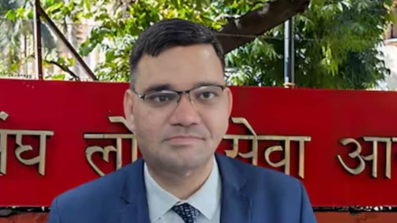 कितने दिन बाद अपना इस्तीफा वापस ले सकते हैं IAS अधिकारी, जानें रिंकू सिंह राही का क्या होगा?