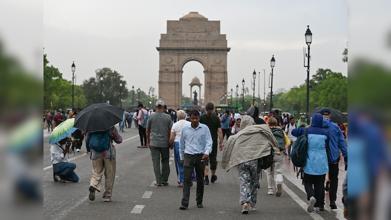 Weather Office Predicts Thunderstorms, Light Rain In Delhi, Yellow Alert Issued