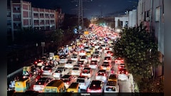 Daily Commuters To Suffer As Delhi Set To Ban Non-BS-VI Outside Vehicles