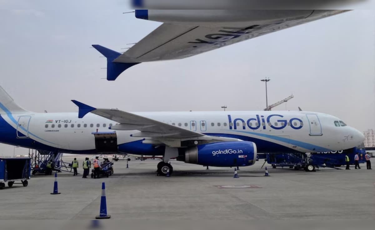 विमानों में मनपसंद सीट के लिए देना पड़ेगा एक्स्ट्रा चार्ज, केंद्र ने वापस लिया 60% 'फ्री सीट' का आदेश