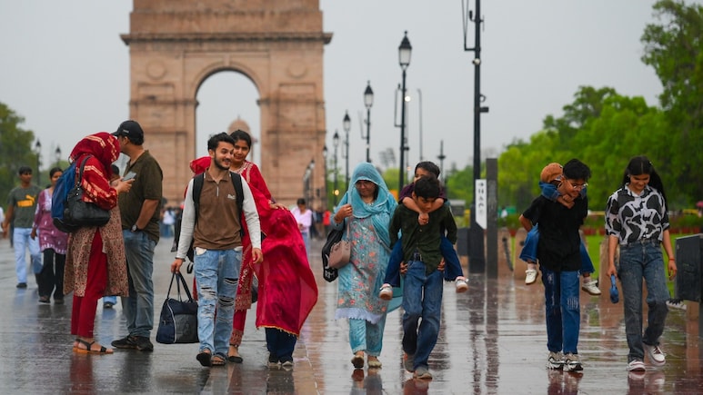 Weather Today: दो दिन की बारिश से लुढ़का पारा, NCR से लेकर भोपाल तक मौसम कूल-कूल, अप्रैल में अभी और बारिश होगी