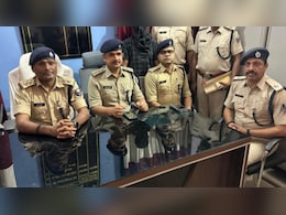 Bihar: किशनगंज में फर्जी आधार कार्ड गिरोह का भंडाफोड़, सरपंच की मुहर और क्लोन थंब बरामद