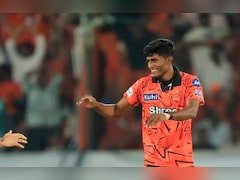 IPL 2026: बुमराह को पड़ रहे छक्के पर छक्के, पर बिहार के लाल की गेंद पर कोई जड़ नहीं पा रह सिक्स, कौन है वह?