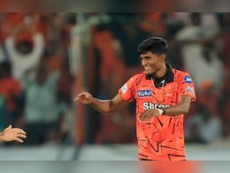 IPL 2026: बुमराह को पड़ रहे छक्के पर छक्के, पर बिहार के लाल की गेंद पर कोई जड़ नहीं पा रहा सिक्स, कौन है वह?
