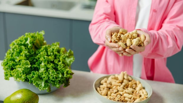 Expert shared practical tips to stay safe and eat mindfully while exploring.