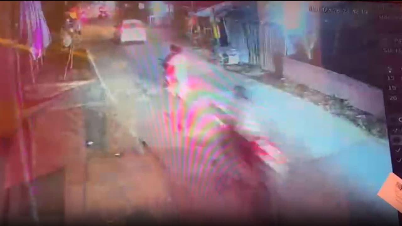 CCTV Shows How Judicial Officers' Cars In Bengal Were Chased By 34 Bikes