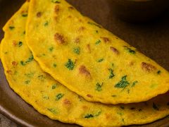 Besan Cheela vs Dal Cheela: Which Breakfast Is Better For Weight Loss?